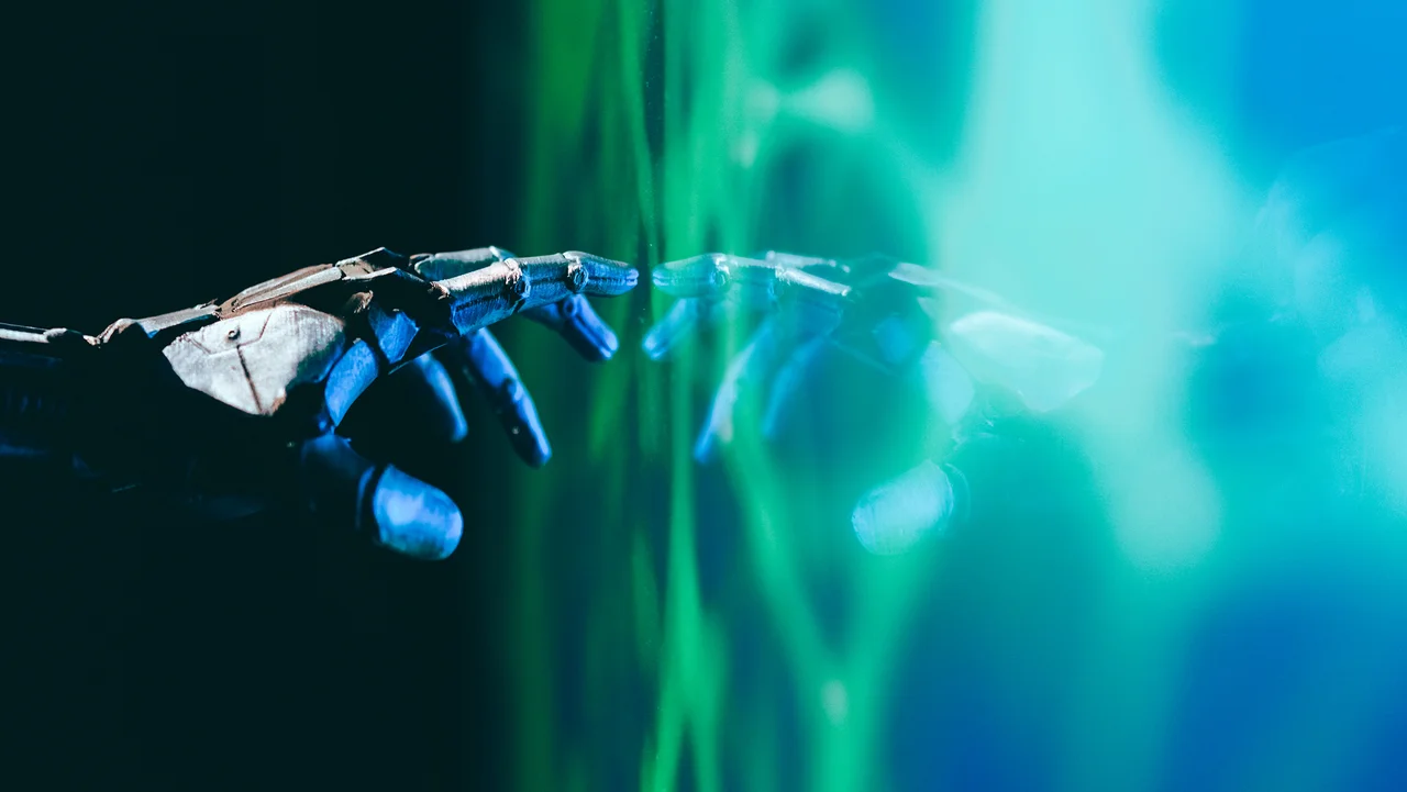Evaluating Claims of AI Singularity: Insights from Industry Leaders and Experts