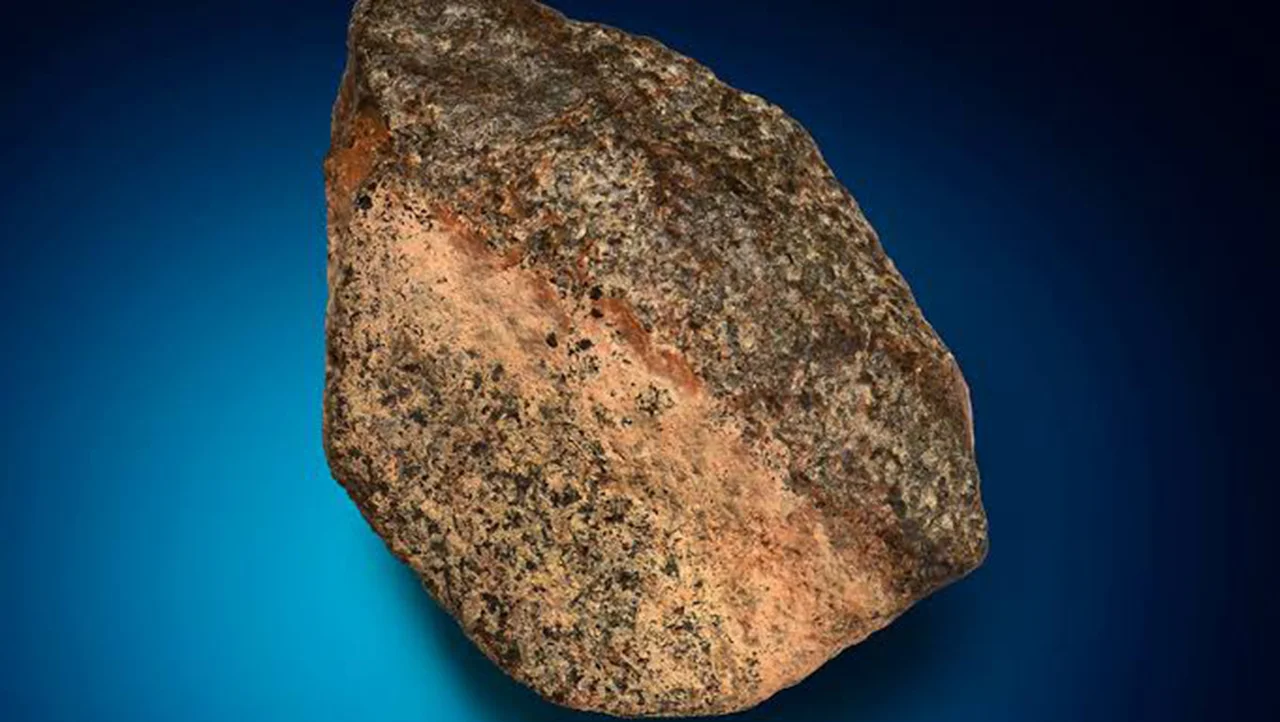 Ancient Martian Meteorite Offers New Insights into Mars' Early Water Loss