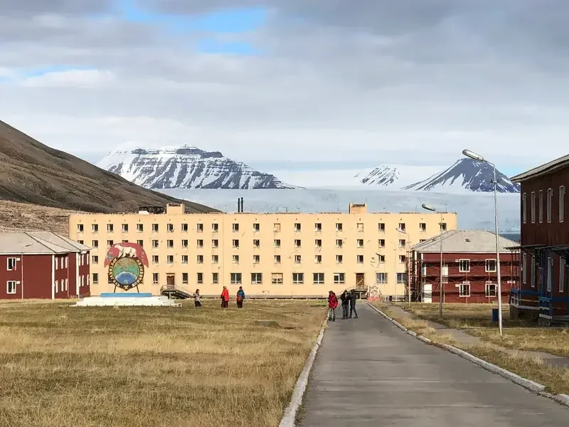 Exploring Optimal Locations for Northern Lights Viewing Beyond Just the Aurora
